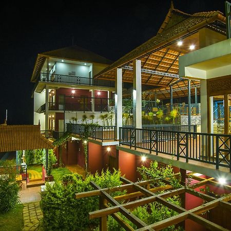 Olive Golden Ridge Resort Chinnakanal Exterior foto