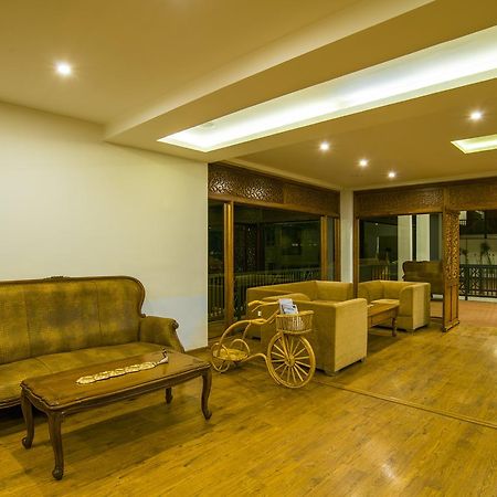 Olive Golden Ridge Resort Chinnakanal Exterior foto